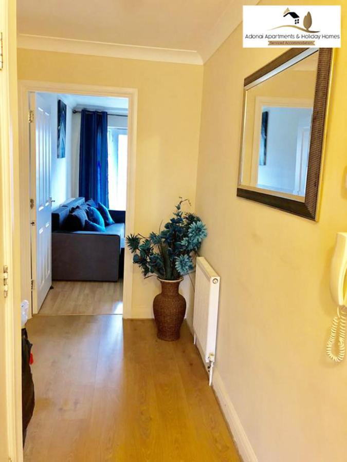 2 Bedroom Apartment At Dagenham , Adonai Serviced Accommodation, Free Wifi And Parking Exterior foto
