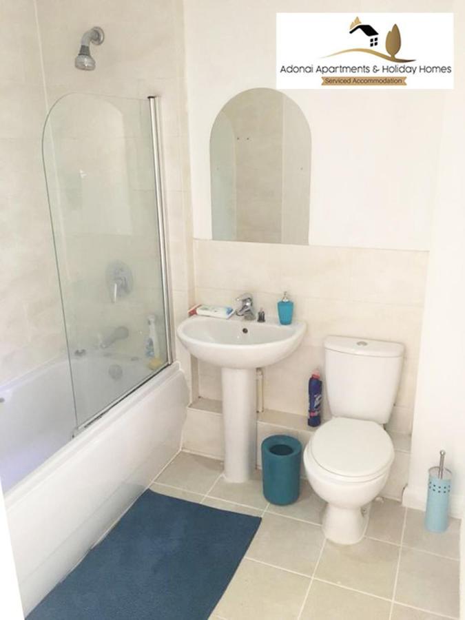 2 Bedroom Apartment At Dagenham , Adonai Serviced Accommodation, Free Wifi And Parking Exterior foto